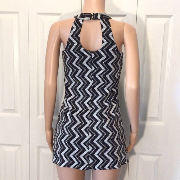 Candie’s Black & Silver Sparkle Zig Zag Halter Mini Dress Size Small - Picture 5 of 9